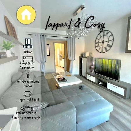 Le Cafe Charmant, Appartement Dans Immeuble Avec Parking Barriere, Balcon LʼArbresle Kültér fotó